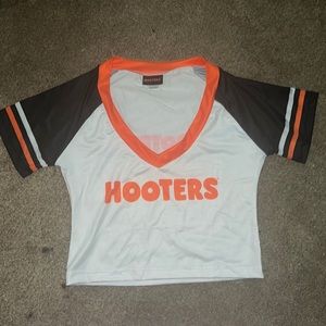 Hooters barely worn uniform crop top